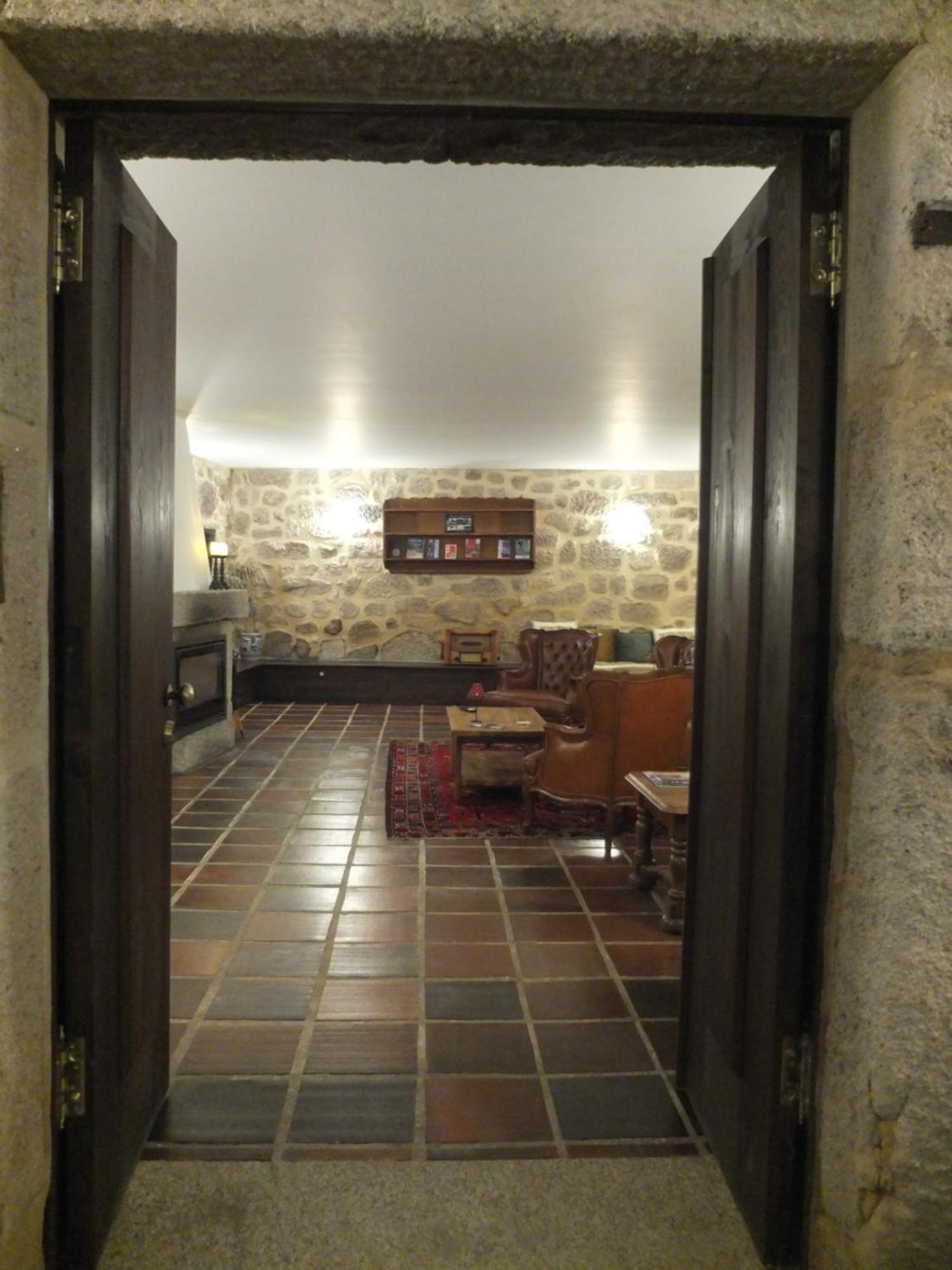 瓦泽拉 Quinta De Mocamedes - Turismo De Habitacao酒店 外观 照片